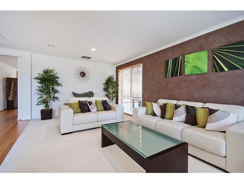 28 Penny Crescent, Hoppers Crossing VIC 3029