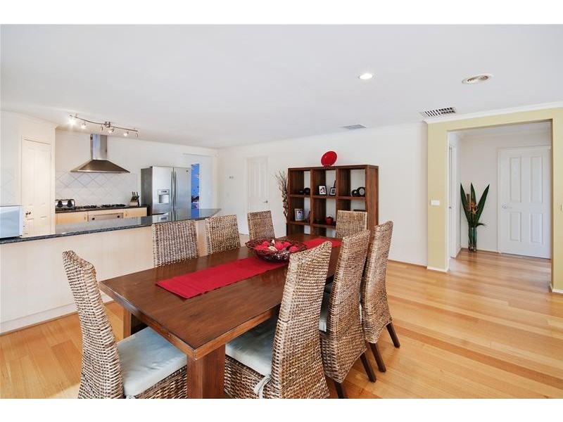 28 Penny Crescent, Hoppers Crossing VIC 3029