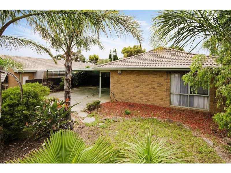 12 McKenzie Crescent, Hoppers Crossing VIC 3029