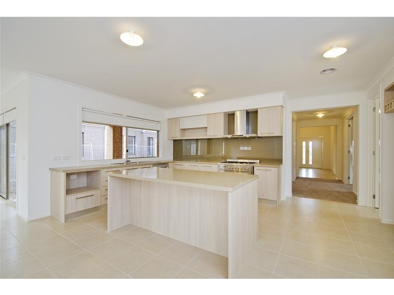 26 Haslewood Street, Point Cook VIC 3030