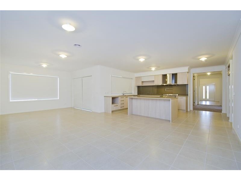 26 Haslewood Street, Point Cook VIC 3030