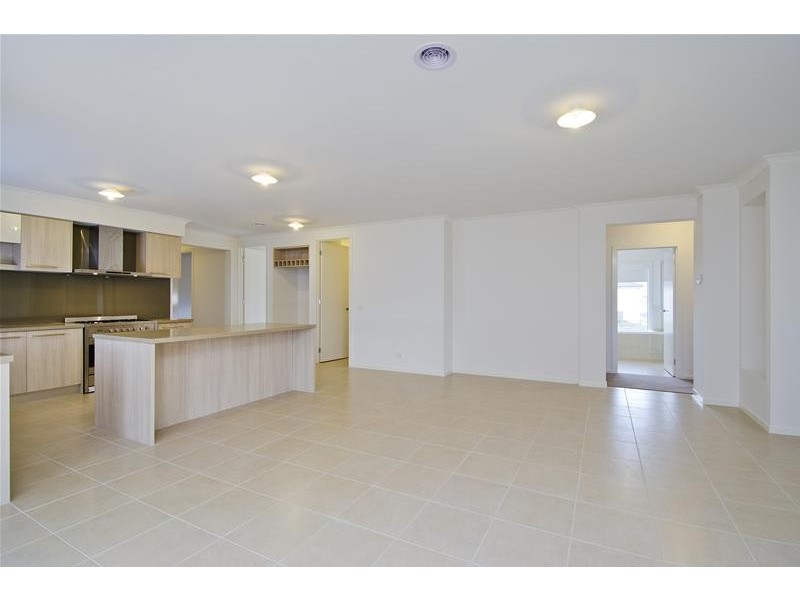 26 Haslewood Street, Point Cook VIC 3030