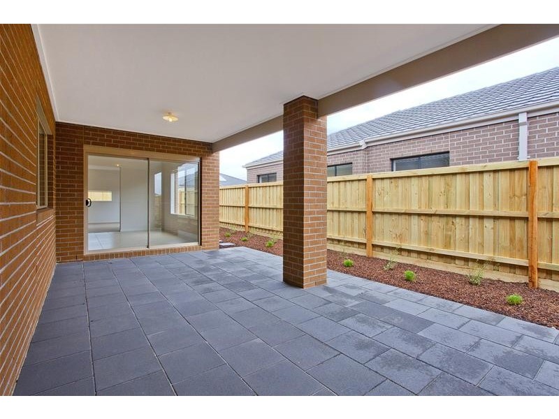 26 Haslewood Street, Point Cook VIC 3030