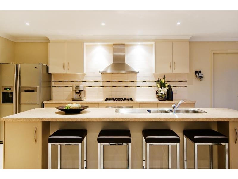 99 Manor Lakes Blvd, Wyndham Vale VIC 3024