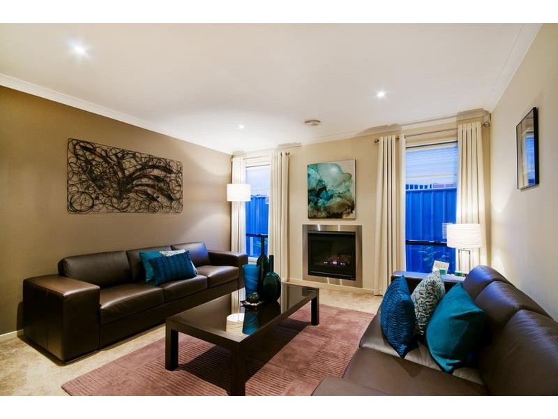 99 Manor Lakes Blvd, Wyndham Vale VIC 3024