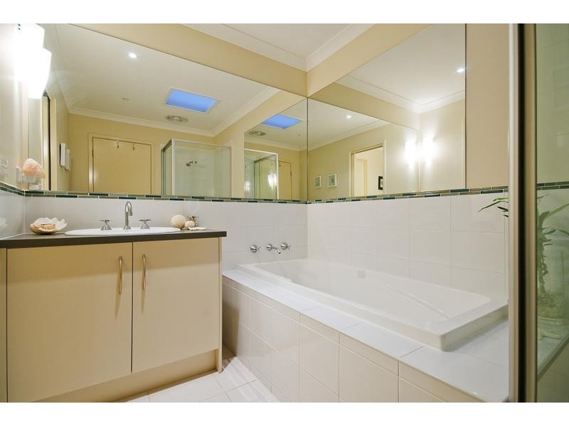 99 Manor Lakes Blvd, Wyndham Vale VIC 3024