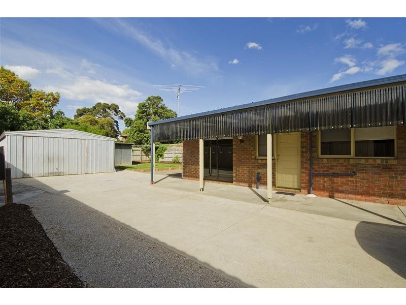9 Sheringham Drive, Werribee VIC 3030