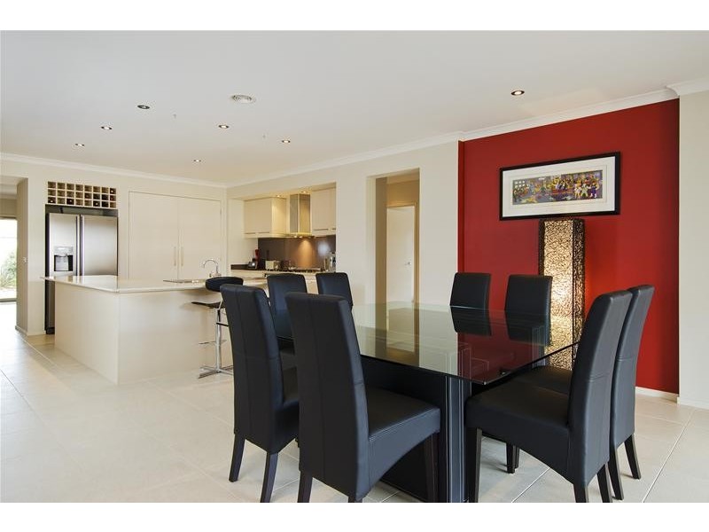 4 Eucumbene Road, Wyndham Vale VIC 3024