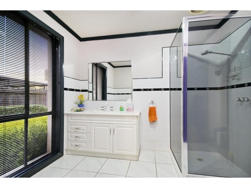 11 Waterloo Crt, Hoppers Crossing VIC 3029