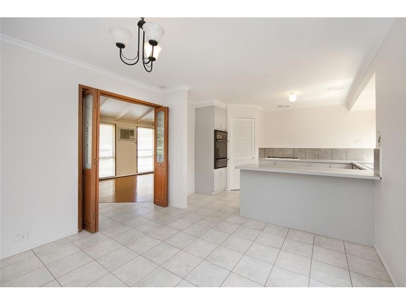 5 Tudor Court, Hoppers Crossing VIC 3029