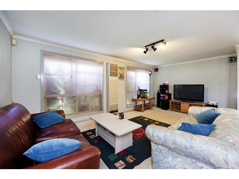 13 Newbury Street, Werribee VIC 3030