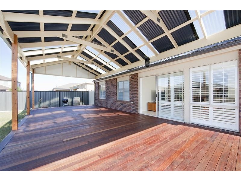 8 Kingbird Avenue, Tarneit VIC 3029