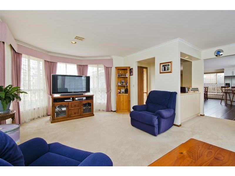 54 Flinders Crescent, Wyndham Vale VIC 3024