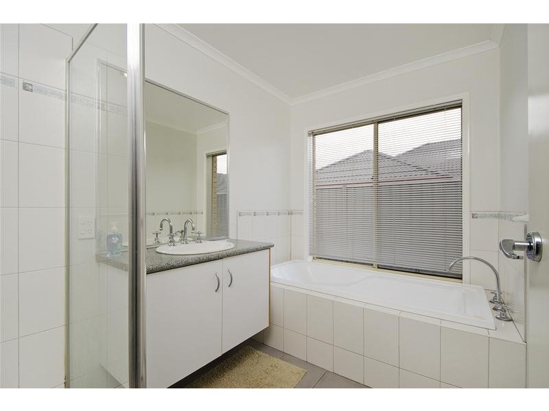 56 Hindmarsh Drive, Wyndham Vale VIC 3024