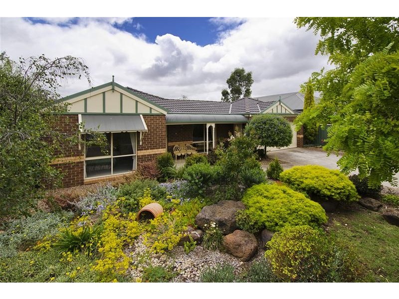 1 Clover Lane, Wyndham Vale VIC 3024