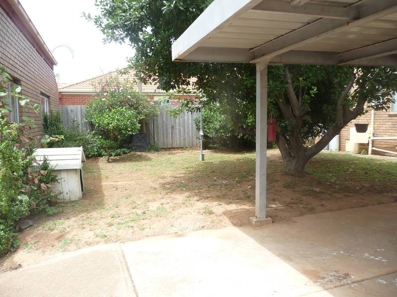 20 Norman Grove, Werribee South VIC 3030