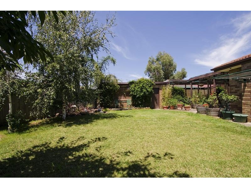 14 Quartok Avenue, Werribee VIC 3030