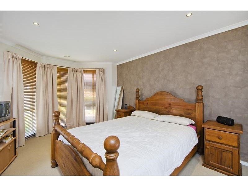 6 Diana Drive, Werribee VIC 3030