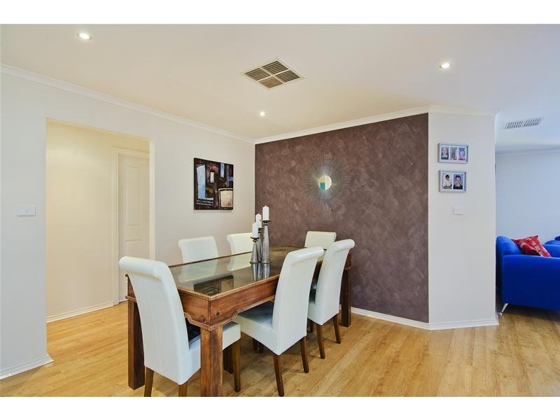 6 Diana Drive, Werribee VIC 3030