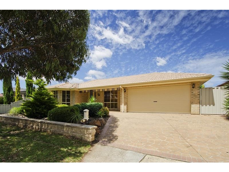 6 Diana Drive, Werribee VIC 3030