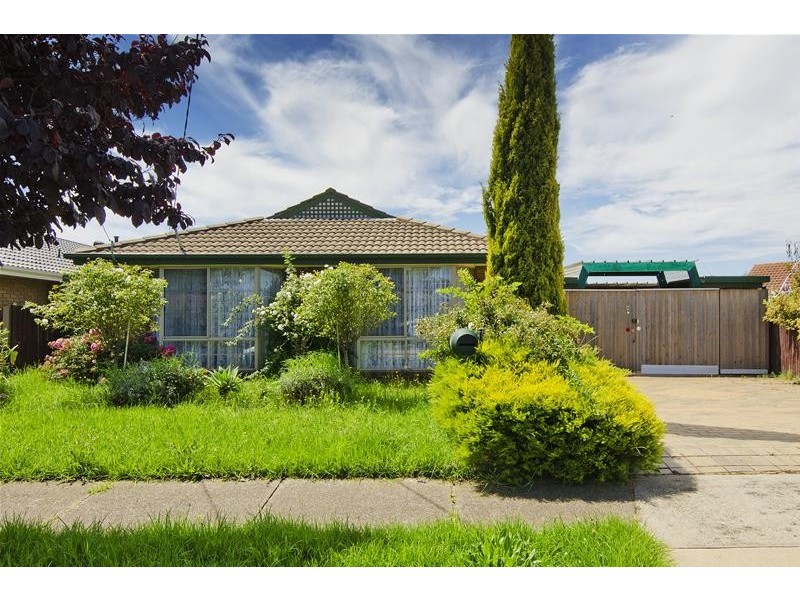 8 Hakea Court, Altona Meadows VIC 3028