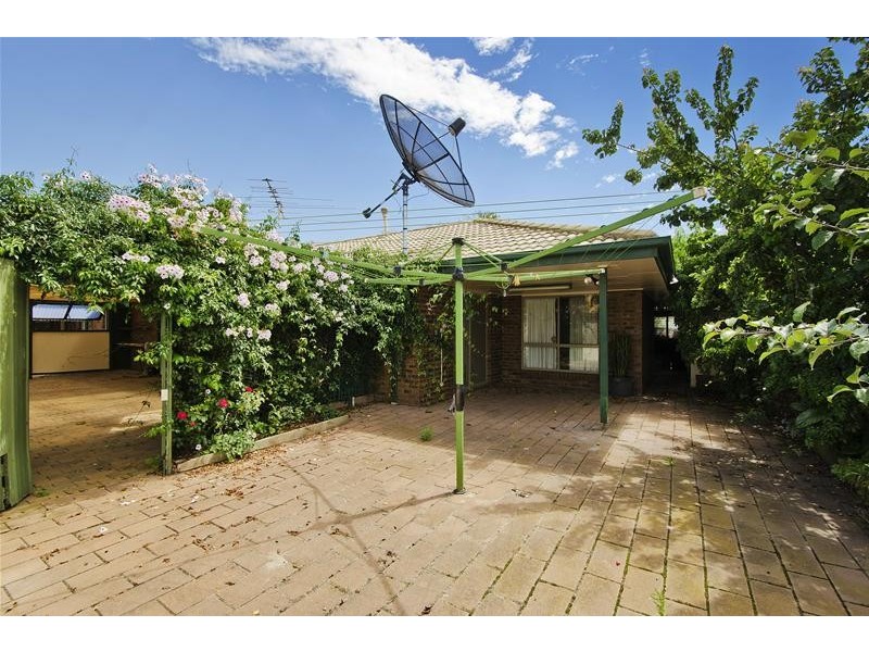8 Hakea Court, Altona Meadows VIC 3028