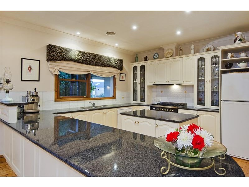 16 Larose Place, Werribee VIC 3030