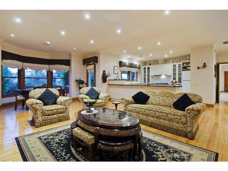 16 Larose Place, Werribee VIC 3030