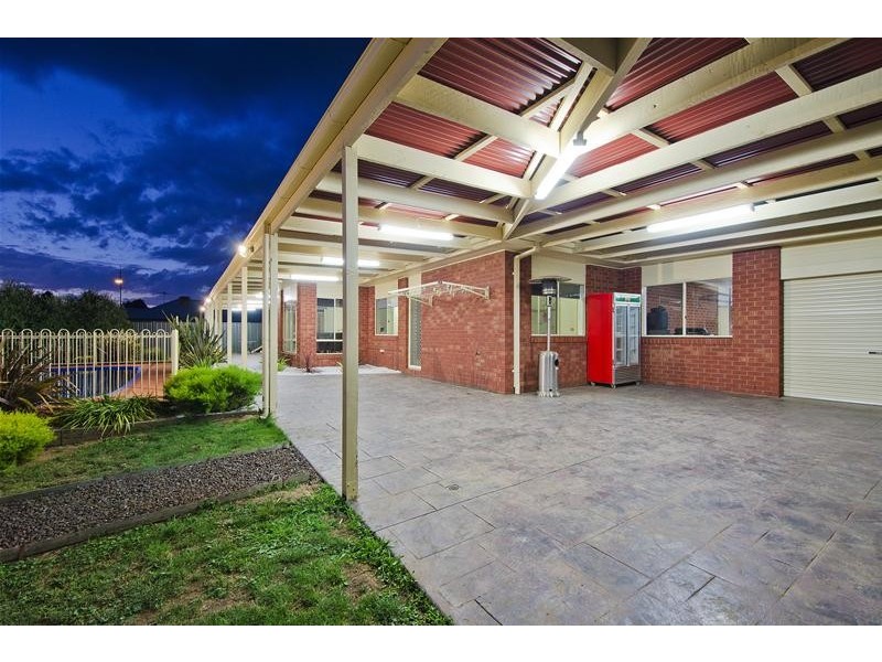 6 Eildon Avenue, Wyndham Vale VIC 3024