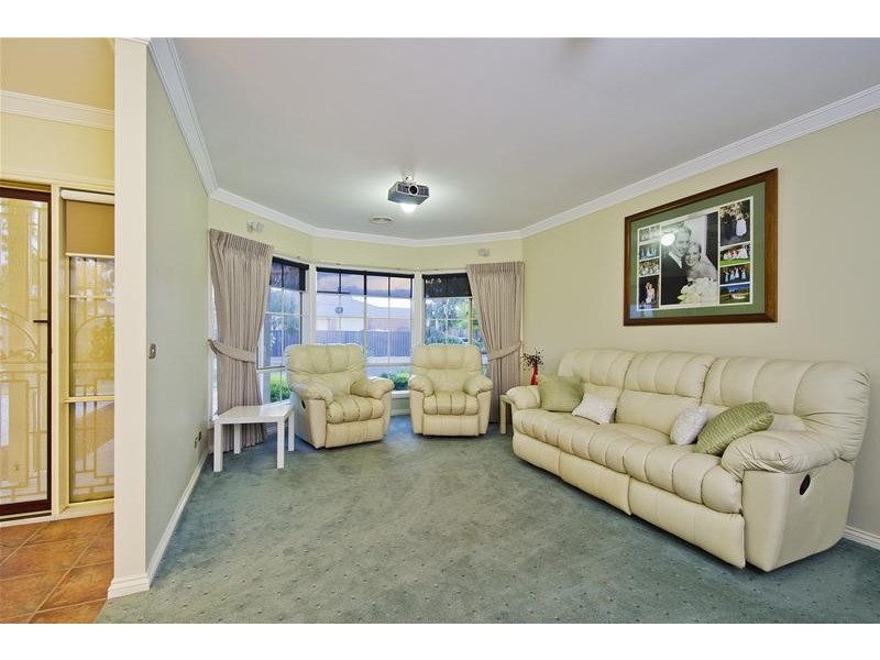 6 Eildon Avenue, Wyndham Vale VIC 3024