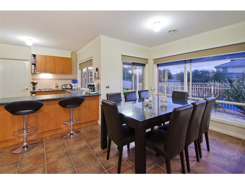 6 Eildon Avenue, Wyndham Vale VIC 3024