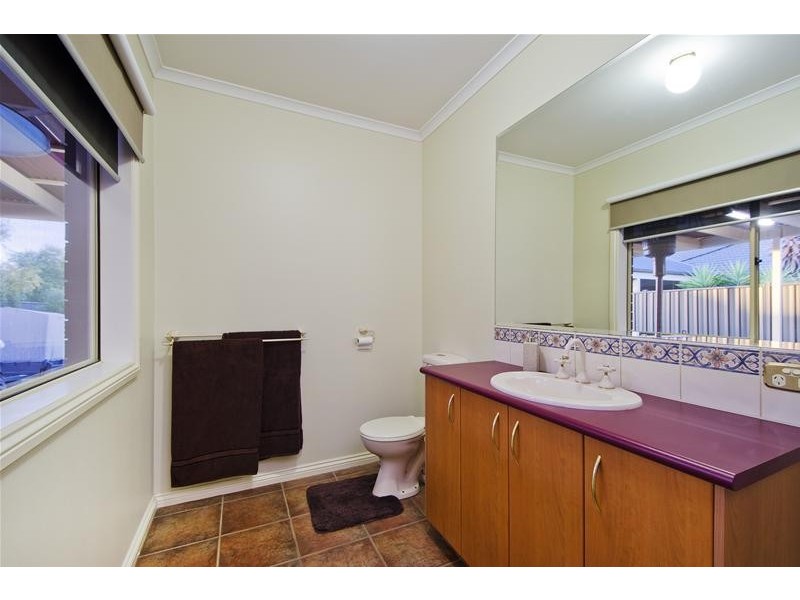 6 Eildon Avenue, Wyndham Vale VIC 3024