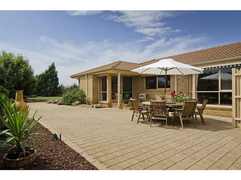 22 Hopetoun Road, Werribee VIC 3030