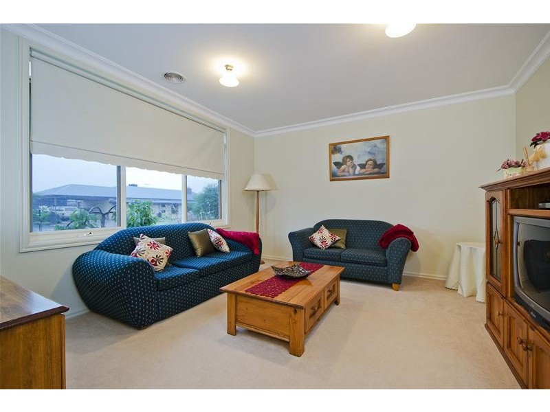 6 Glenmaggie Place, Wyndham Vale VIC 3024