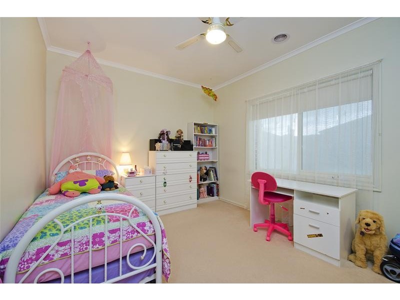 6 Glenmaggie Place, Wyndham Vale VIC 3024