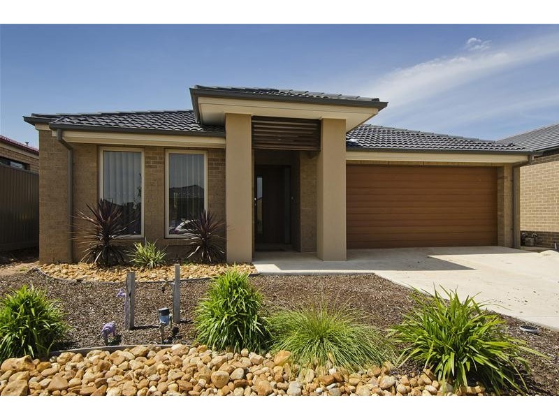 11 Clematis Crescent, Wyndham Vale VIC 3024