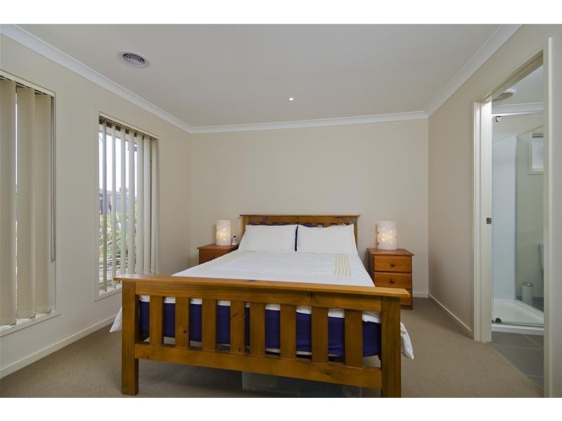 11 Clematis Crescent, Wyndham Vale VIC 3024