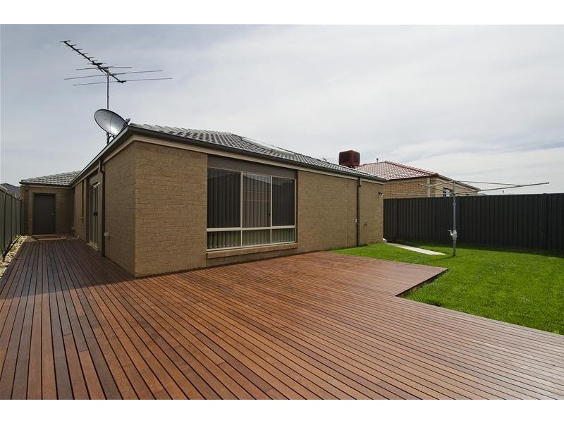 11 Clematis Crescent, Wyndham Vale VIC 3024