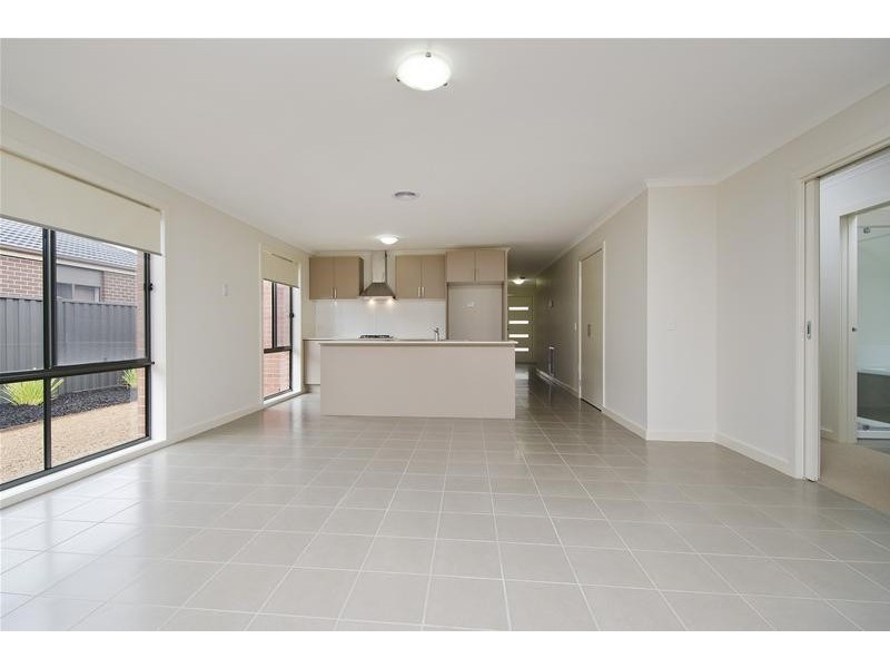76 Kinglake Drive, Wyndham Vale VIC 3024