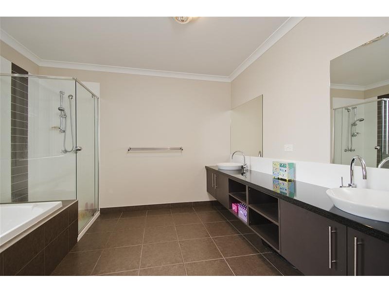 6 Sherlock Avenue, Tarneit VIC 3029