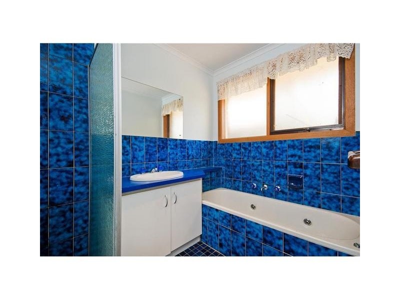 11 Chandler Street, Werribee South VIC 3030