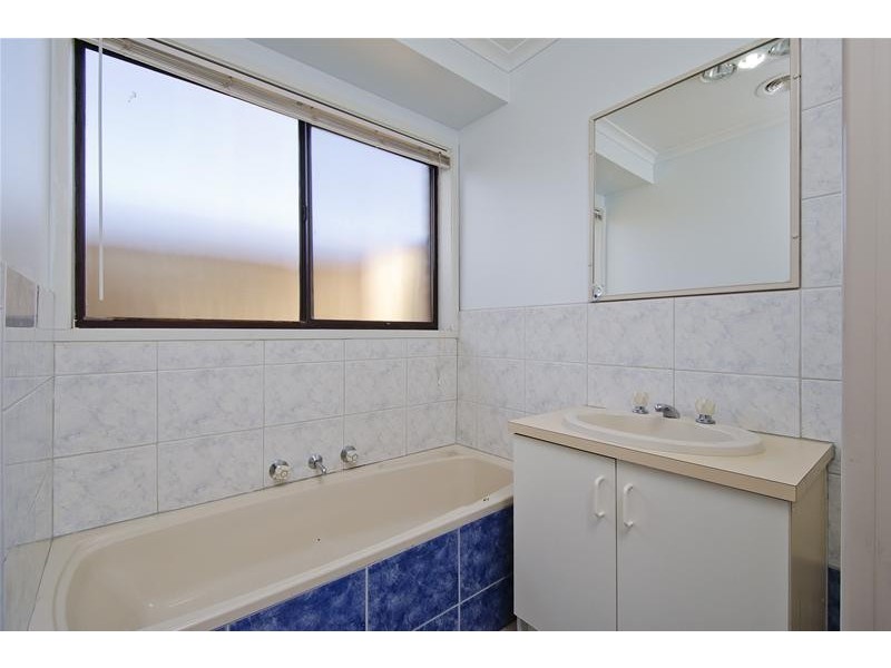 11 Perkins Avenue, Hoppers Crossing VIC 3029