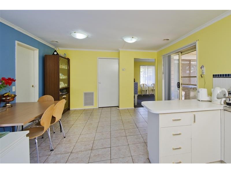 11 Perkins Avenue, Hoppers Crossing VIC 3029