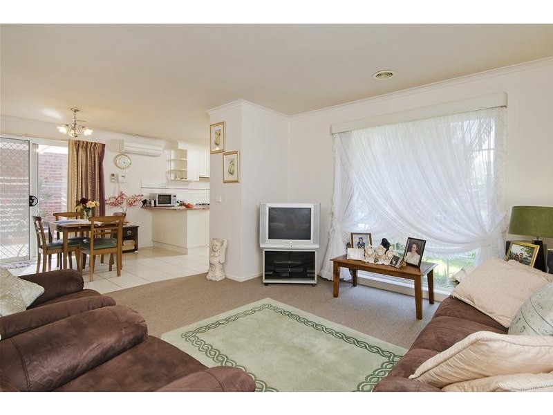 11 Riverglen Drive, Werribee VIC 3030