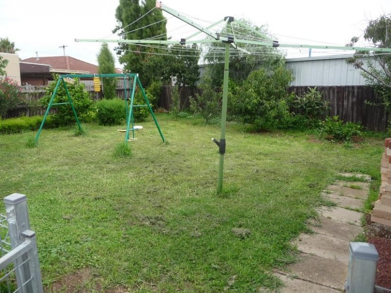 16 STRICKLAND AVENUE, Hoppers Crossing VIC 3029