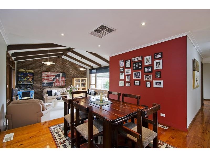 26 Tyrone Street, Werribee VIC 3030