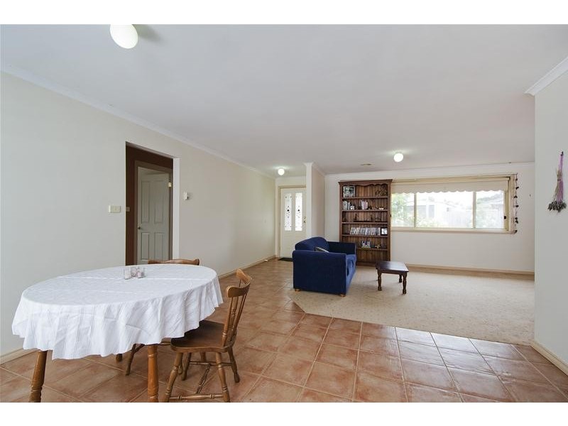 14 Oakwood Crescent, Hoppers Crossing VIC 3029