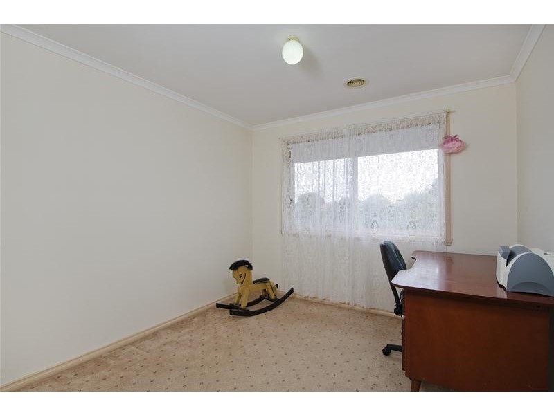 14 Oakwood Crescent, Hoppers Crossing VIC 3029