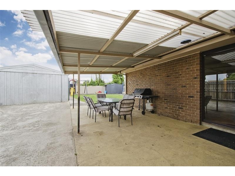 12 Nightingale Drive, Werribee VIC 3030