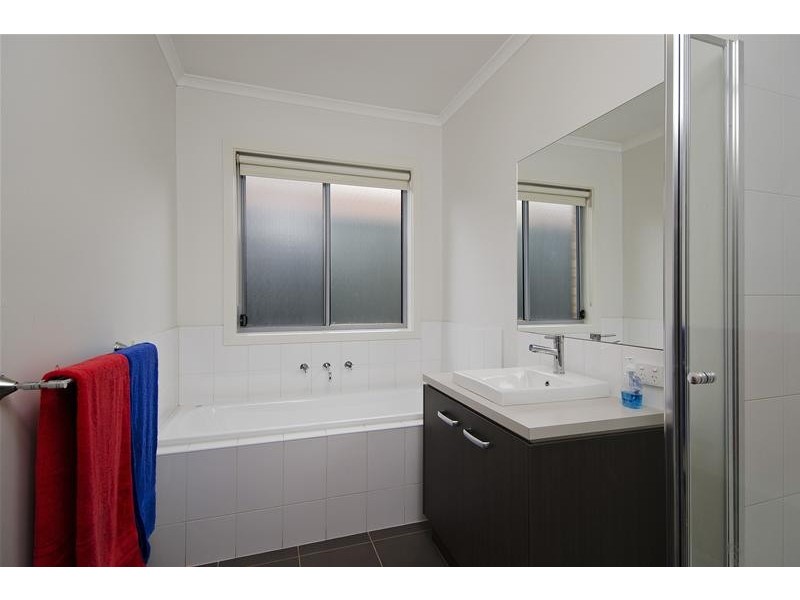 15 Hidden Valley Drive, Tarneit VIC 3029